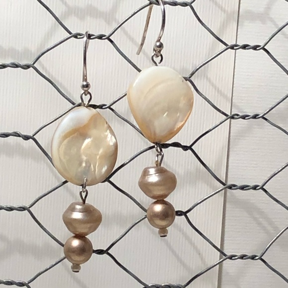 Handcrafted earrings - Picture 3 of 3